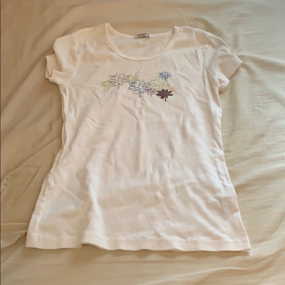 White Tshirt with Lotus design